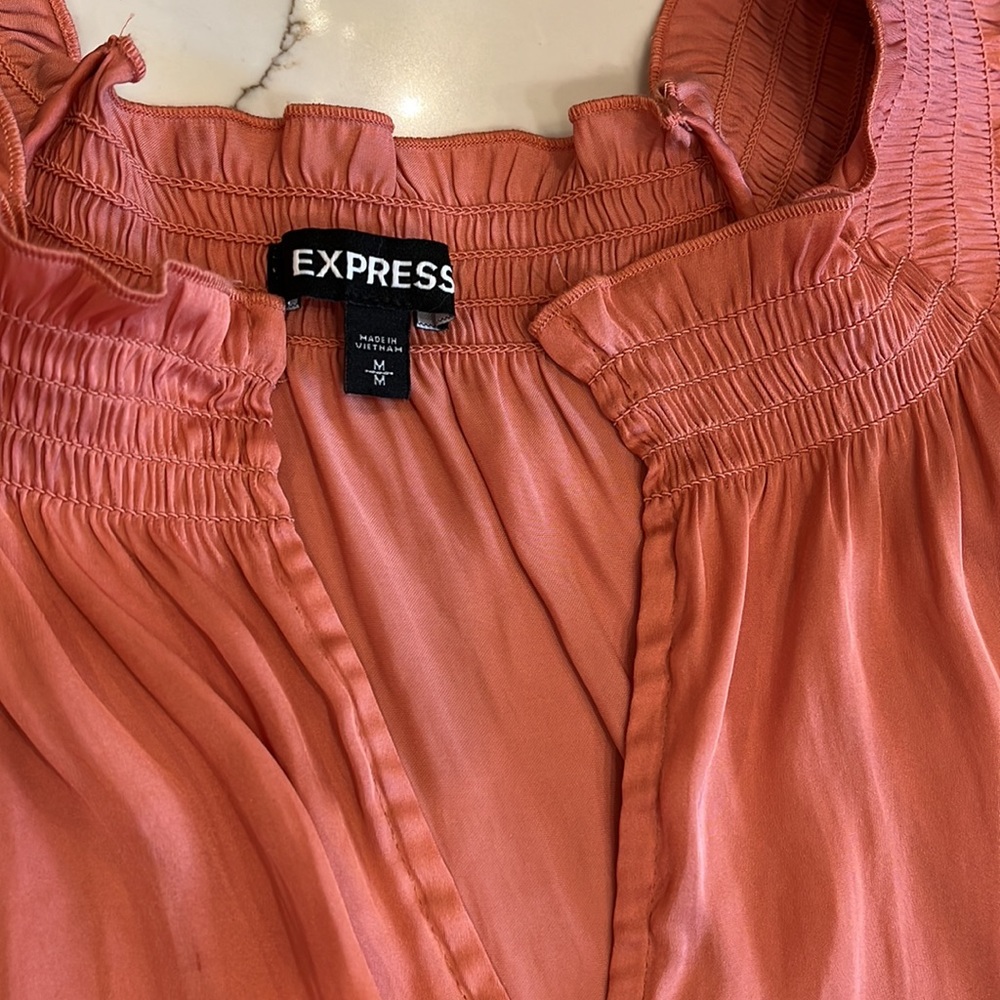 Express Blouse Salmon color. Ruching around collar with slight split. M - Picture 3 of 10